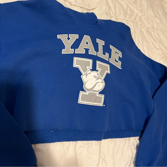 Crop top - Picture 3 of 5